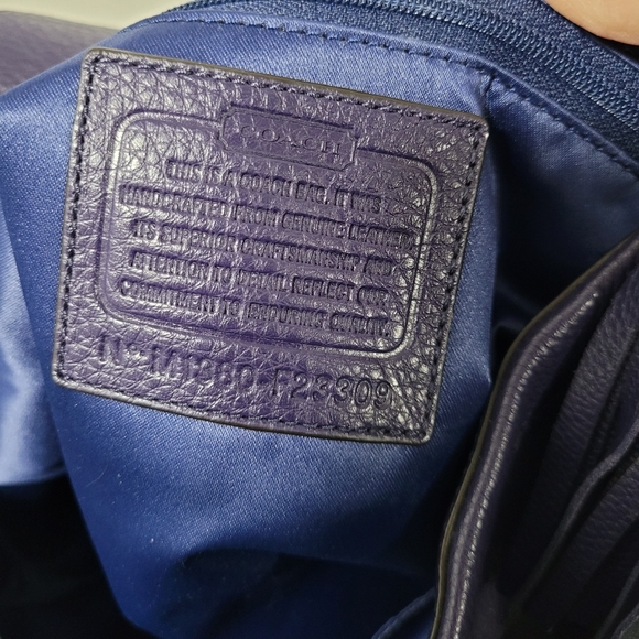 Coach purse - Picture 3 of 3